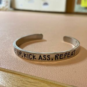 Bangle motivational bracelet
